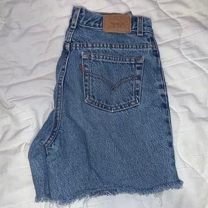 Levi Shorts